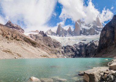 Laguna Sucia Gölü ve Fitz Roy Dağı Milli Parkı Los Glaciares, Arjantin