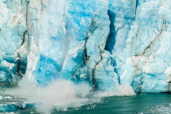 Icebergs Caindo Glaciar Perito Moreno Patagônia Argentina — Fotografia de Stock