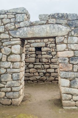 Machu Picchu harabeleri, Peru, üç kapı ev kapıda
