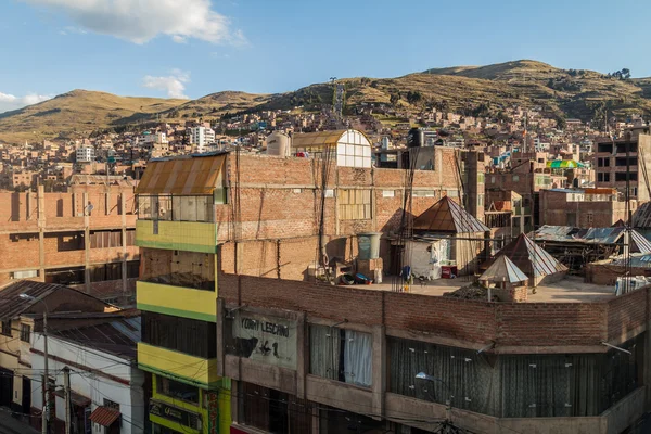: Puno, Peru - 13 Mayıs 2015:: Puno, Peru evlerde görünümünü