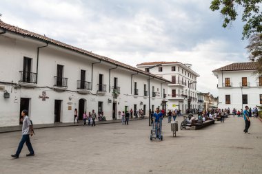 Popayan, Kolombiya - 10 Eylül 2015: Parque Caldas sömürge City Popayan, Colombia