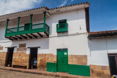 Barichara, Kolombiya - 17 Eylül 2015: Eski sömürge evleri Barichara Köyü, Kolombiya