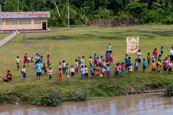Σάντα Μαρία Ντε Angoteros Περού Ιούλιος 2015 Παιδιά Του Χωριού — Φωτογραφία Αρχείου