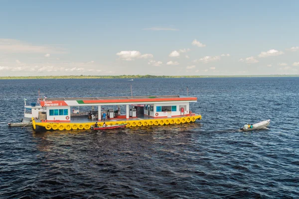 Manaus Brazylia Lipca 2015 Pływające Stacji Benzynowej Porcie Manaus Brazylia — Zdjęcie stockowe