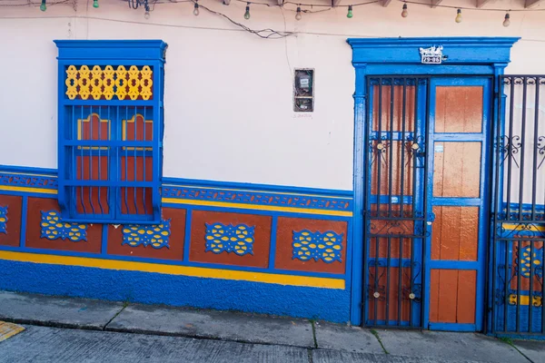 Bunt Dekoriertes Haus Guatape Dorf Kolumbien — Stockfoto