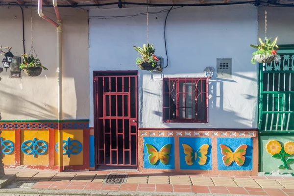 Colorate Case Decorate Nel Villaggio Guatape Colombia — Foto Stock