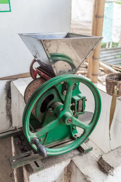 Coffee bean peeling machine, Colombia