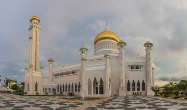 Brunei 'nin başkenti Bandar Seri Begawan' daki Omar Ali Seydien Camii