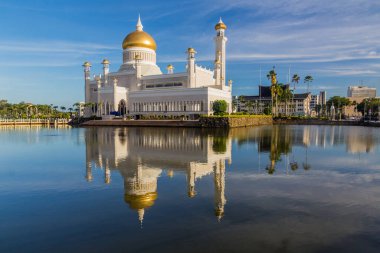 Brunei 'nin başkenti Bandar Seri Begawan' daki Omar Ali Seydien Camii