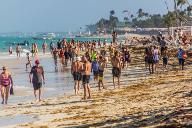 PUNTA CANA, DOMINICAN Cumhuriyet - 8 ARALIK 2018: Bavaro plajı, Dominik Cumhuriyeti