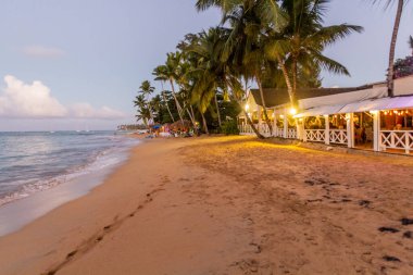 Dominik Cumhuriyeti, Las Terrenas 'ta akşam manzarası
