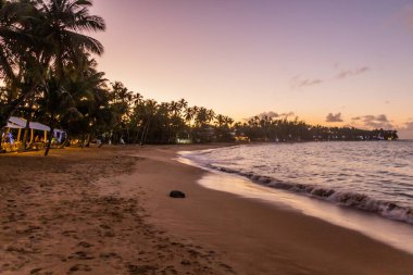 Dominik Cumhuriyeti, Las Terrenas 'ta akşam manzarası