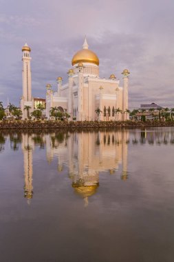 Brunei 'nin başkenti Bandar Seri Begawan' daki Omar Ali Seydien Camii
