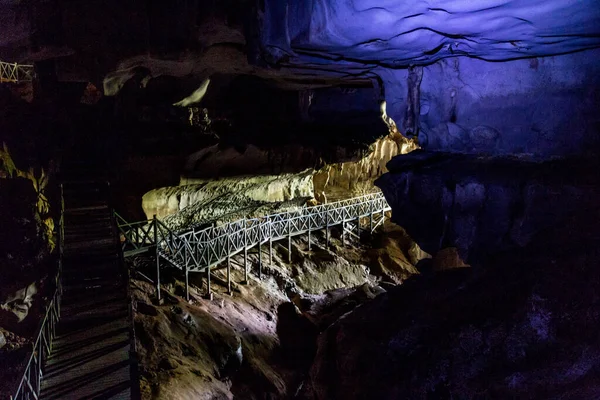 Interno Delle Grotte Delle Fate Nello Stato Del Sarawak Malesia — Foto Stock