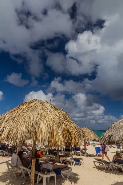 Punta Cana Dominican Republic December 2018 People Enjoy Bavaro Beach — Stock Photo, Image