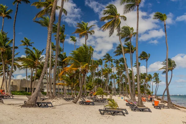 Punta Cana Dominican Republic Декабря 2018 Люди Пляже Баваро Доминиканская — стоковое фото