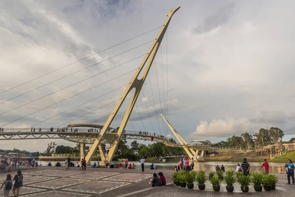 Kuching Malaya Mars 2018 Darul Hana Bridge Centrala Kuching Malaysia — Stockfoto