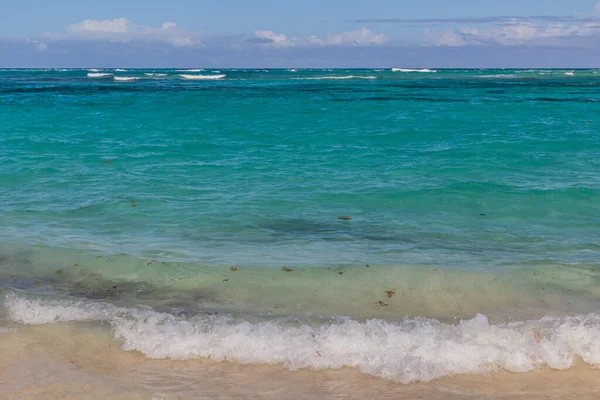 Turkoois Zee Aan Het Strand Van Bavaro Dominicaanse Republiek — Stockfoto