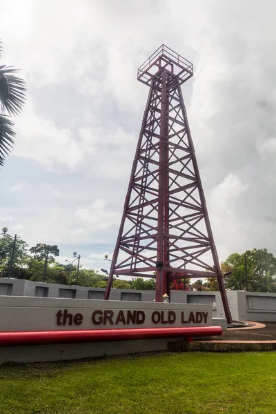 马来西亚沙捞越Mii的Grand Old Lady油井 — 图库照片