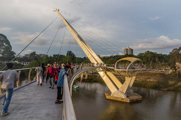 Kuching Malaya Mars 2018 Darul Hana Bridge Centrala Kuching Malaysia — Stockfoto