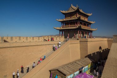 JIAYUGUAN, Çin - 22 Ağustos 2018: Jiayuguan Kalesi, Gansu Eyaleti, Çin
