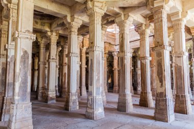 Champaner, Hindistan - 8 Şubat 2017: Champaner tarihi şehri, Gujarat Eyaleti, Hindistan 'daki Jami Mescid Camii
