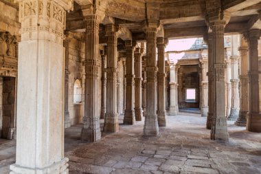 Champaner, Hindistan - 8 Şubat 2017: Champaner 'deki Kevda Mescid Camii, Gujarat Eyaleti, Hindistan