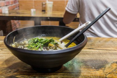 Bir kase Chongqing etli erişte.