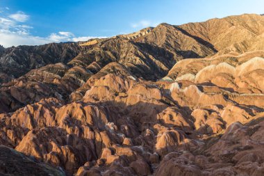 Zhangye Danxia 'nın renkli gökkuşağı dağları Ulusal Geopark, Gansu Eyaleti, Çin