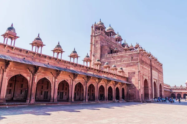 Fatehpur Sikri antik kenti Buland Darwaza (Zafer Kapısı), Uttar Pradesh, Hindistan