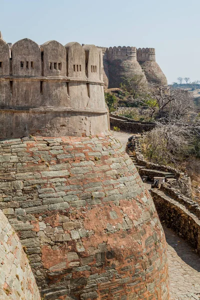 Murallas Fortaleza Kumbhalgarh Estado Rajastán India — Foto de Stock