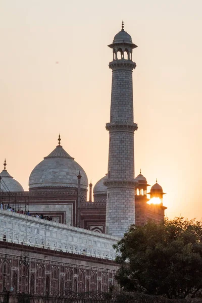 Ηλιοβασίλεμα Πίσω Από Διάσημο Taj Mahal Agra Ινδία — Φωτογραφία Αρχείου