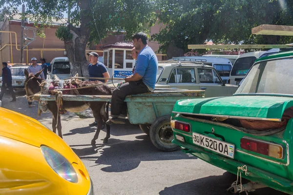 Samarkand Uzbekistan Kwietnia 2018 Wózek Osła Drodze Samarkandzie Uzbekistan — Zdjęcie stockowe