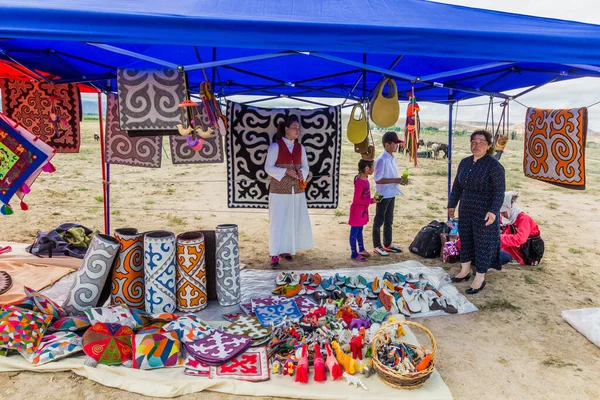 Issyk Kul Kyrgyzstan Juillet 2018 Produit Traditionnel Feutre Vendre Ethnofestival — Photo