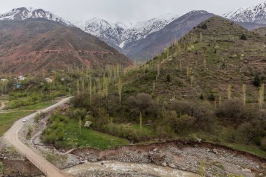 İran 'daki Alamut Vadisi manzarası