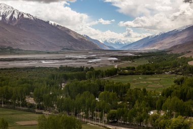 Tacikistan ve Afganistan arasındaki Wakhan vadisi