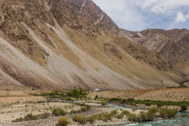 Pamir dağlarındaki Gunt Nehri Vadisi, Tacikistan