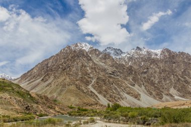 Pamir dağlarındaki Gunt Nehri Vadisi, Tacikistan