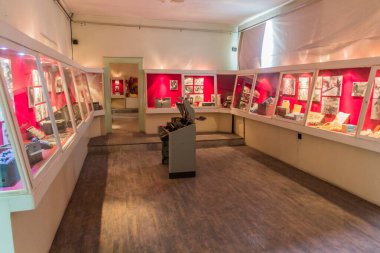 TEHRAN, İRAN - 16 Nisan 2018: Tahran, İran 'daki eski ABD Büyükelçiliği (şimdi ABD Casusluk Müzesi) İçişleri