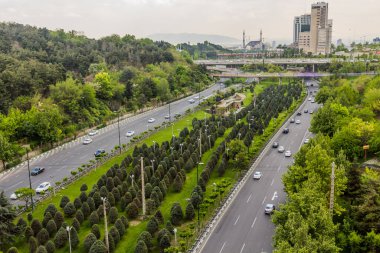 Tahran, İran 'daki Modares karayolu manzarası