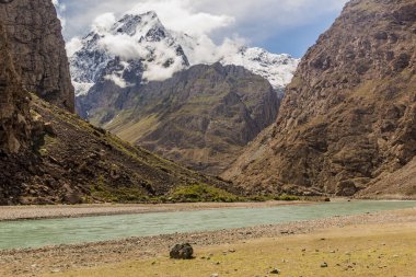 Pamir dağlarındaki Bartang Vadisi, Tacikistan