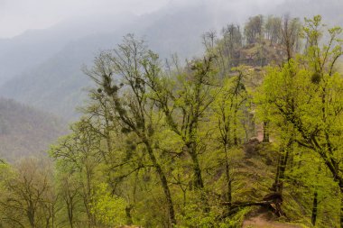 İran 'ın Gilan ilindeki Rudkhan Kalesi Duvarları