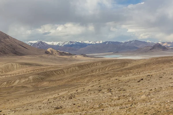 Picos Cobertos Neve Montanhas Pamir Tajiquistão — Fotografia de Stock