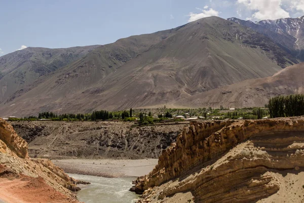Wioska Hushekat Dolinie Rzeki Zeravshan Północnym Tadżykistanie — Zdjęcie stockowe