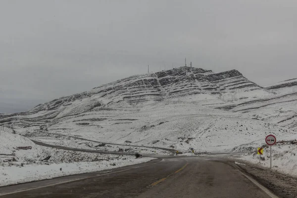 Vista Invernale Innevata Della Strada 875 Tra Quchan Bajgiran Iran — Foto Stock