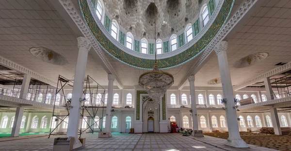 Khujand Tajikistan Maj 2018 Wnętrze Meczetu Szejka Muzułmanina Massal Din — Zdjęcie stockowe