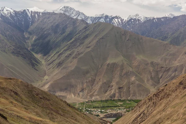 Vale Rio Zeravshan Norte Tajiquistão — Fotografia de Stock