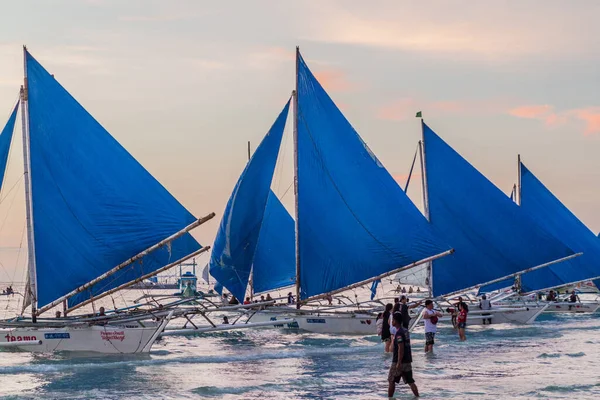 Boracay Filippine Febbraio 2018 Bangka Paraw Barca Doppio Grilletto Sull — Foto Stock