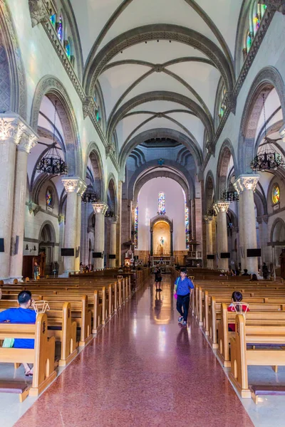 Manila Philippines Januari 2018 Inredningen Den Mindre Basilikan Och Storstadskatedralen — Stockfoto