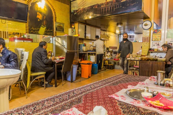 Ardabil Írán Dubna 2018 Lidé Jedí Místní Restauraci Ardabilu Írán — Stock fotografie